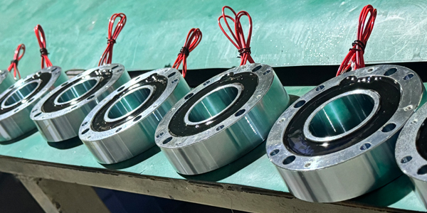 哪種電磁制動(dòng)器適合紡織機(jī)？選擇合適制動(dòng)器的關(guān)鍵